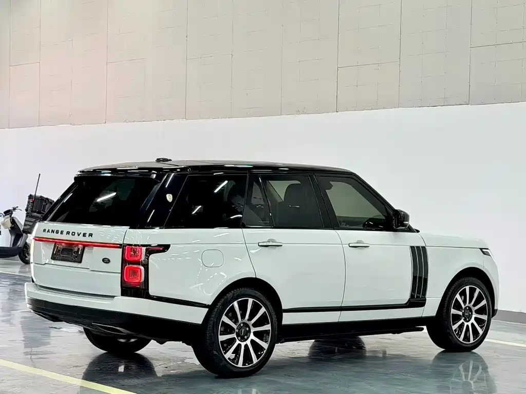 Land Rover Range Rover — миниатюра 9