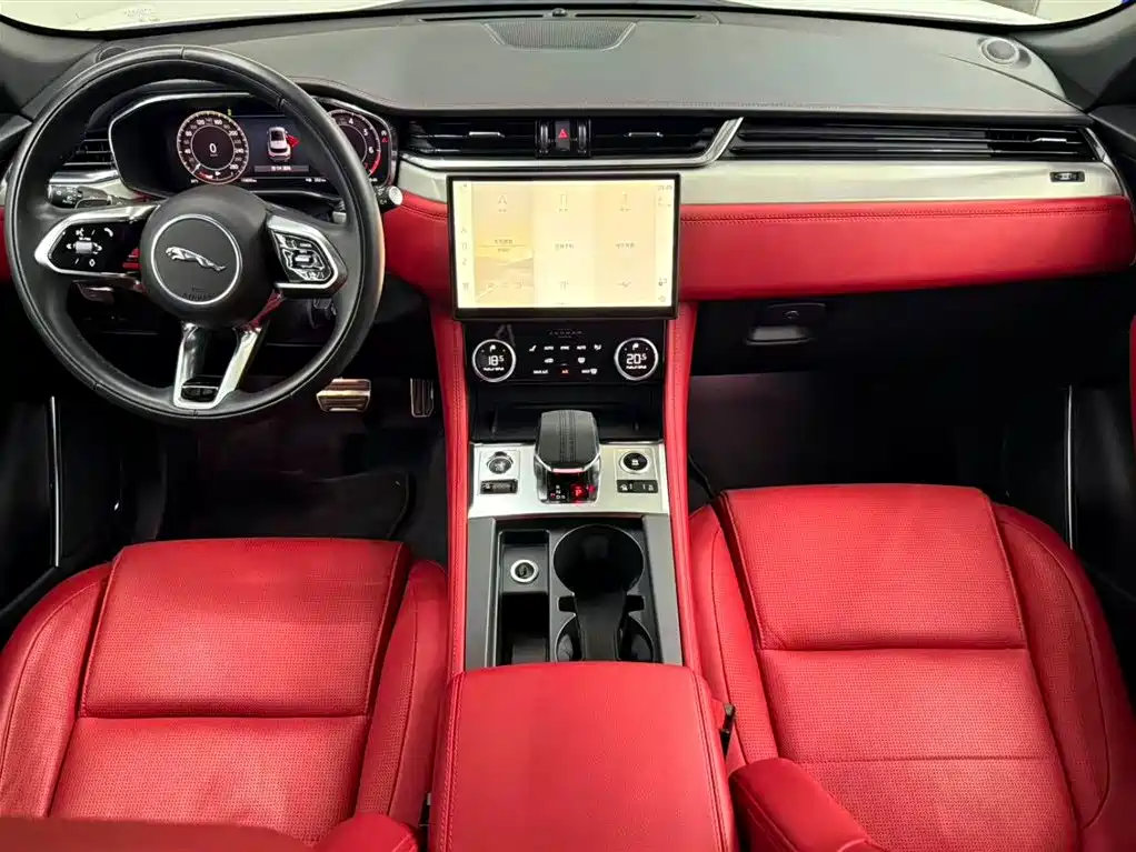 Jaguar F-Pace 2024 P250 R-Dynamic SE