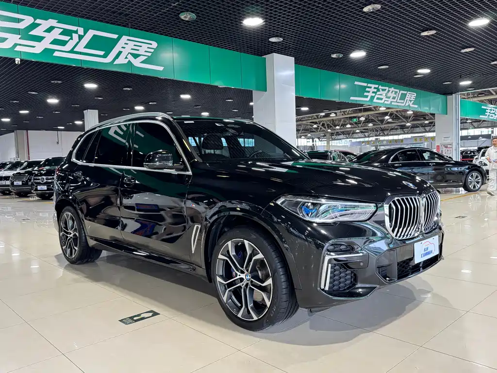 BMW X5 2022 xDrive 40Li Premium M Sport