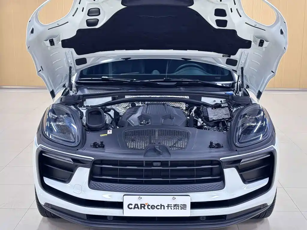 Porsche Macan — миниатюра 12