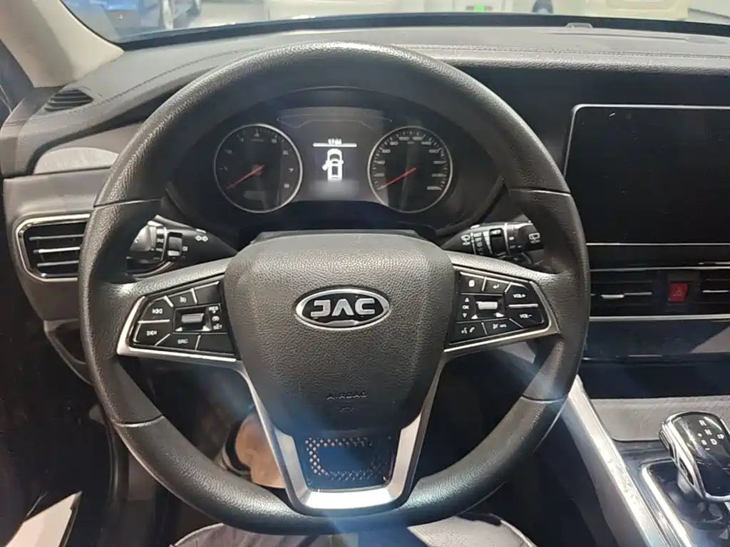 JAC X7 — миниатюра 11