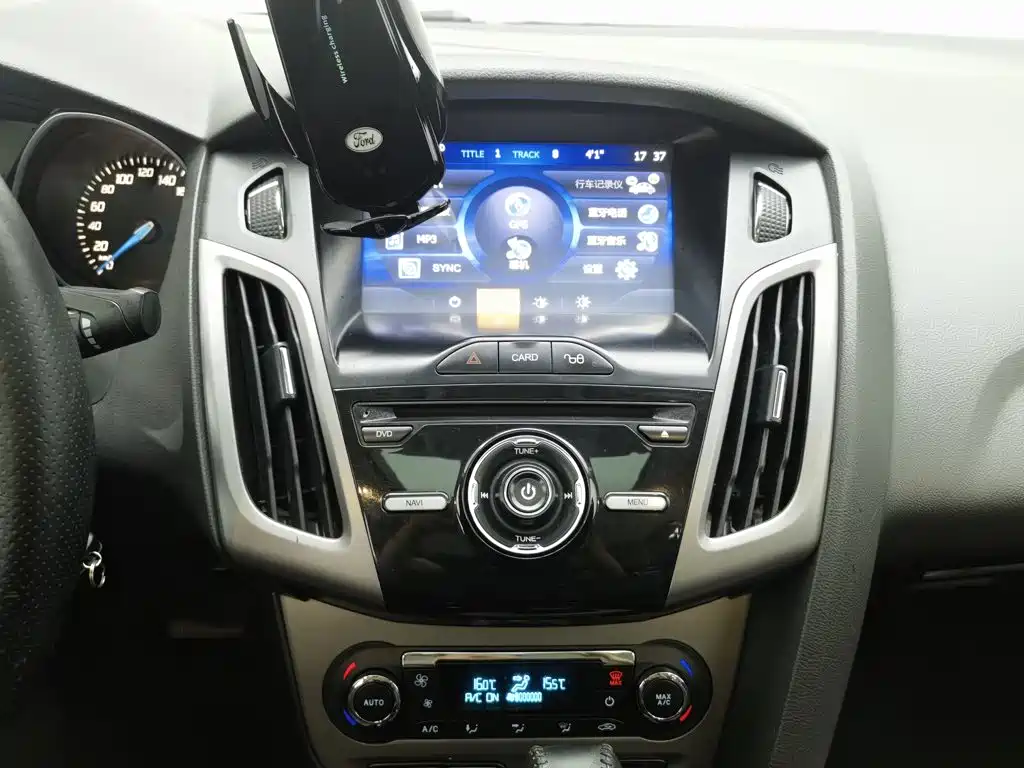 Ford Focus — миниатюра 12
