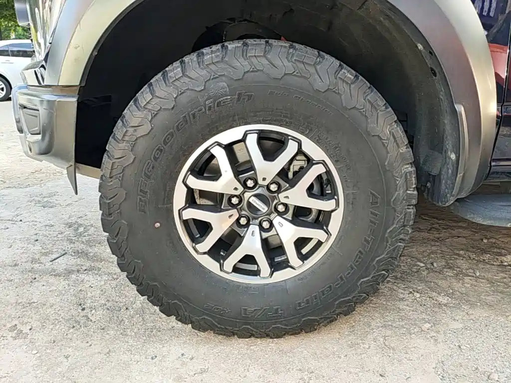 Ford F-150 Raptor — миниатюра 23