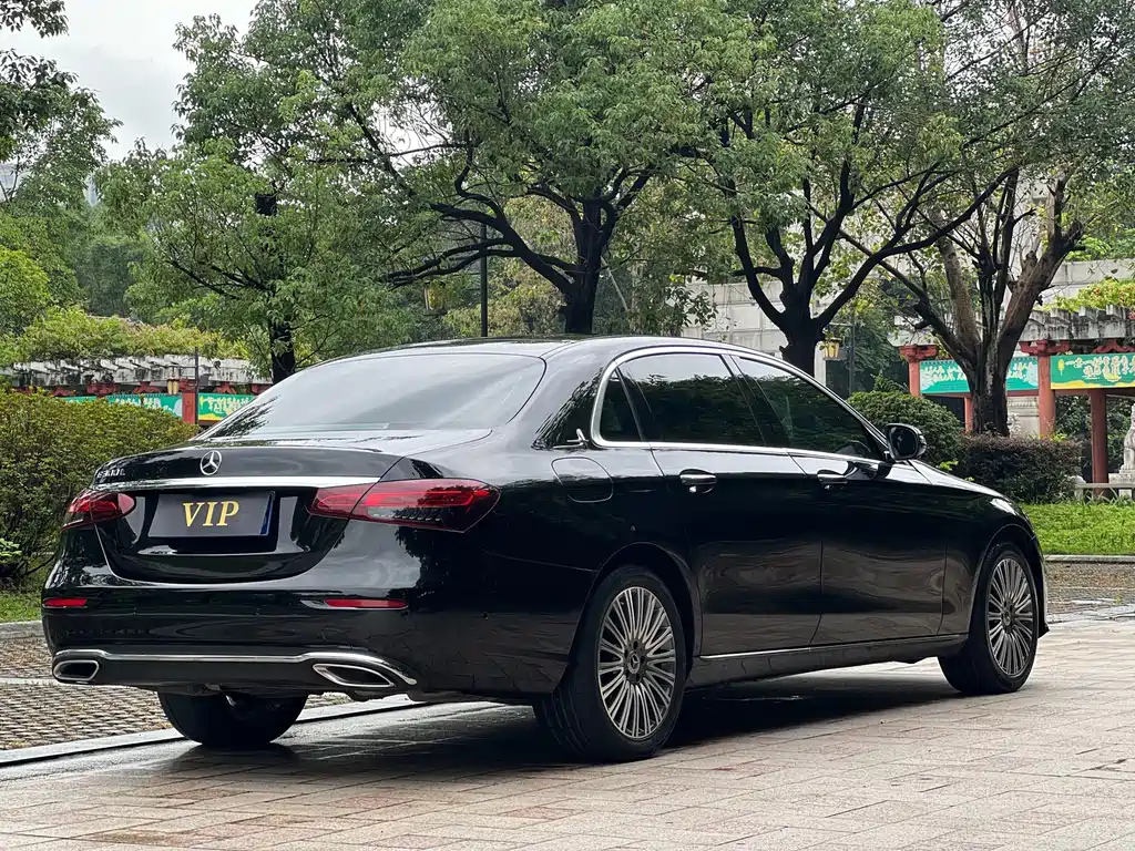 Mercedes-Benz E-Class — миниатюра 24
