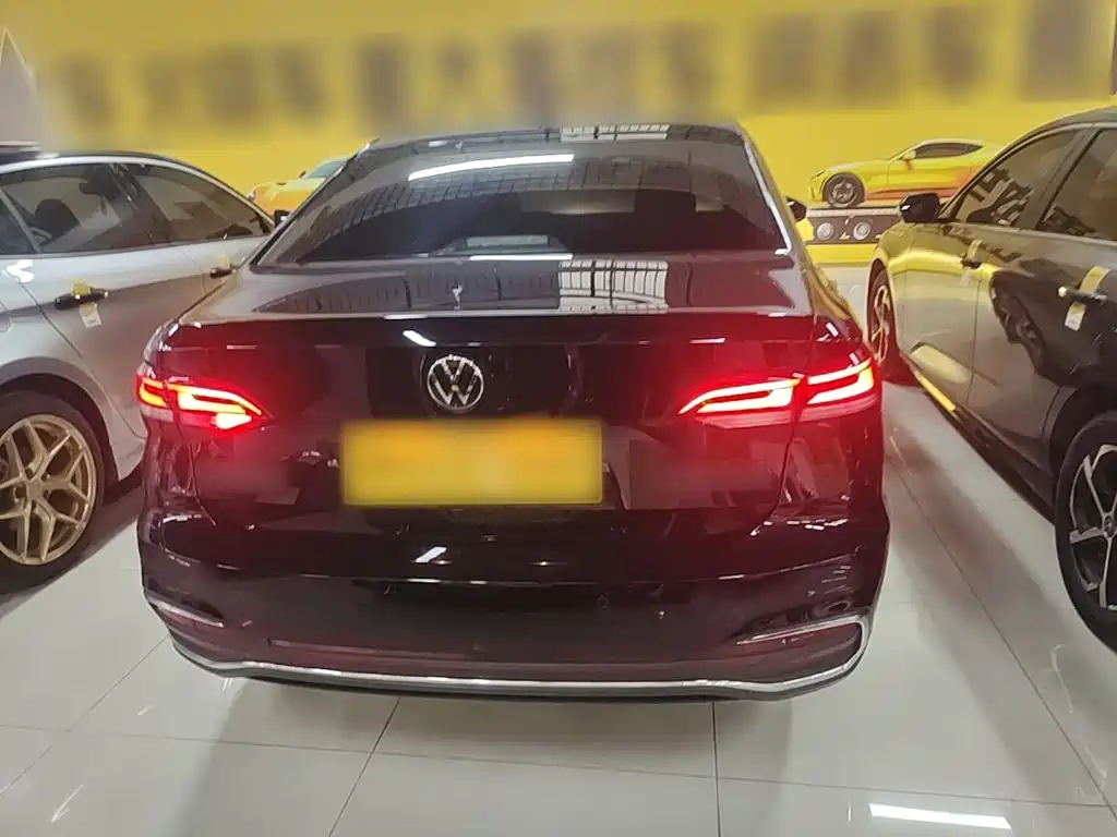 Volkswagen Lavida — миниатюра 6