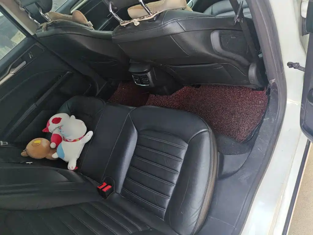 Ford Mondeo — миниатюра 13