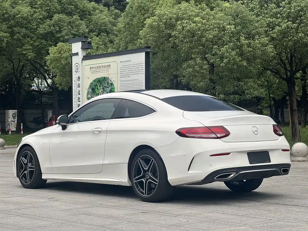 Mercedes-Benz C-Class (Import) — миниатюра 5