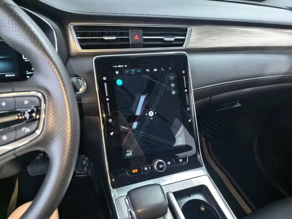 Roewe RX5 — миниатюра 13