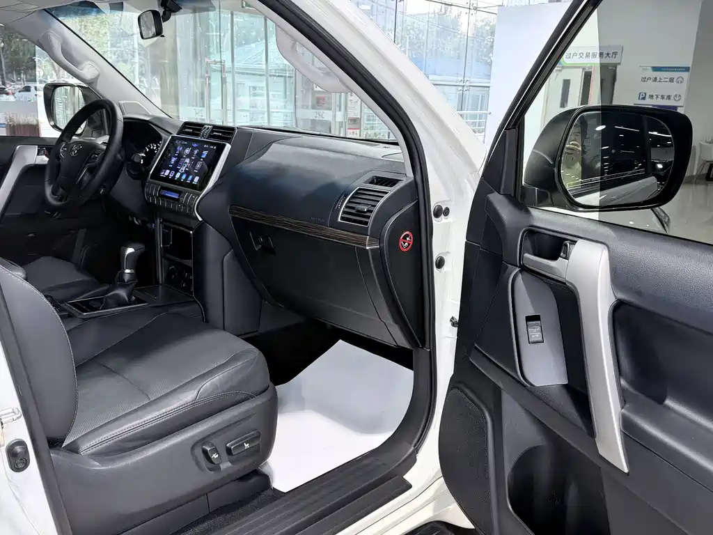 Toyota Prado — миниатюра 16