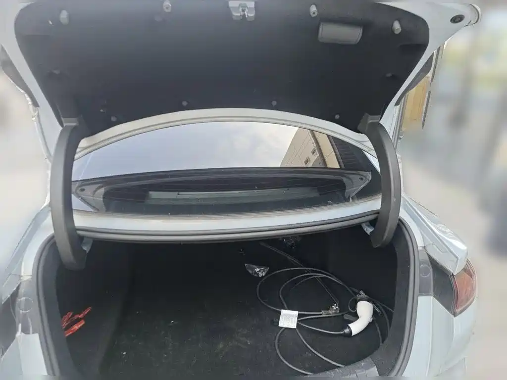 BYD Qin L — миниатюра 20