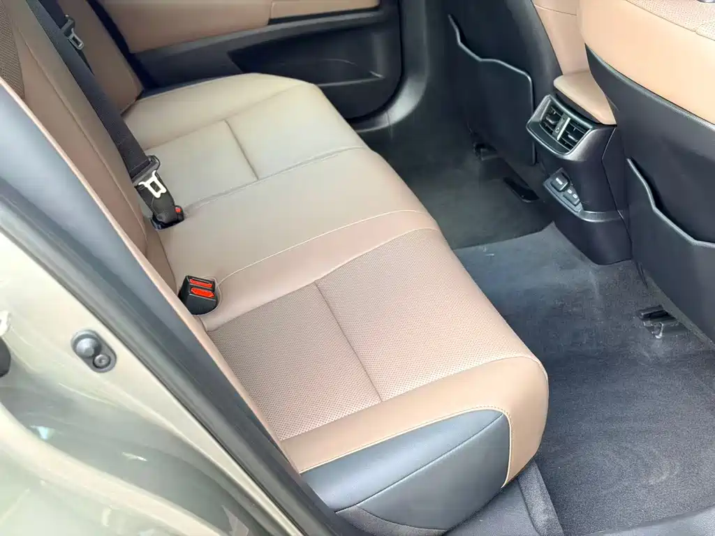 Lexus ES 2025 200 Premium
