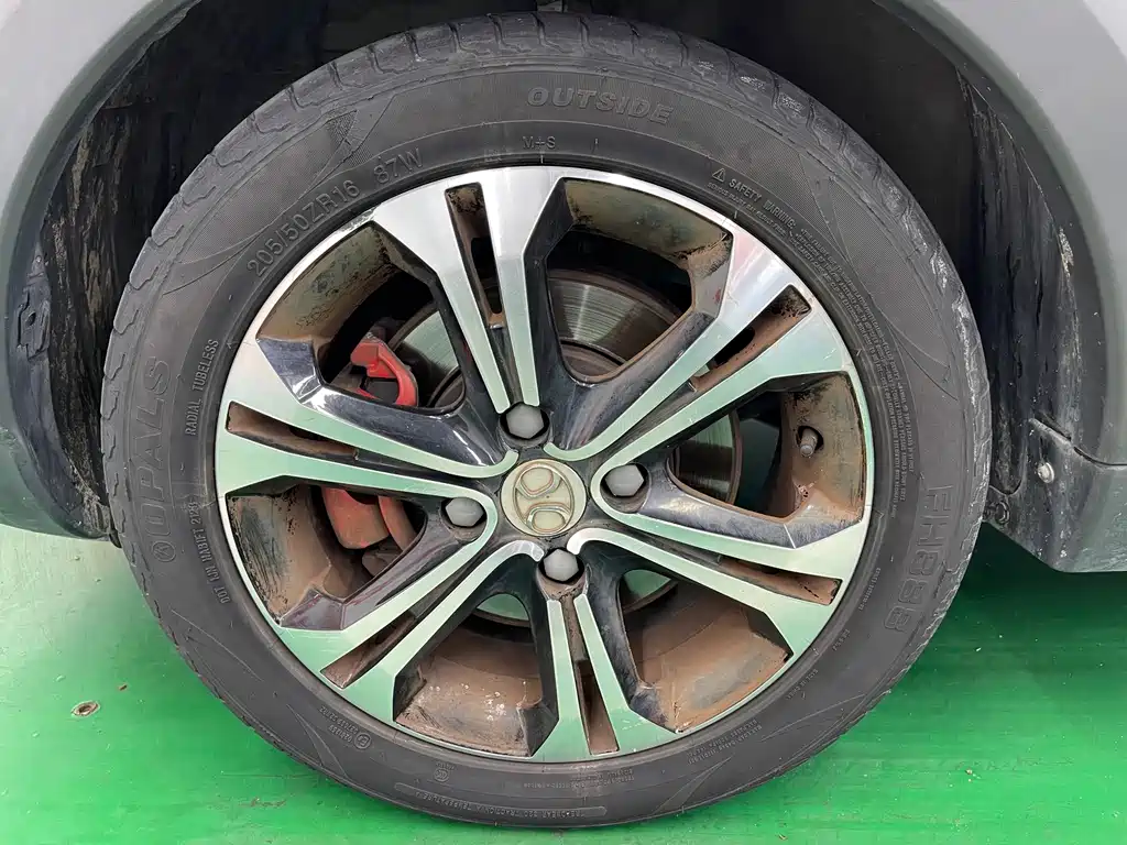 BAIC New Energy EX — миниатюра 27