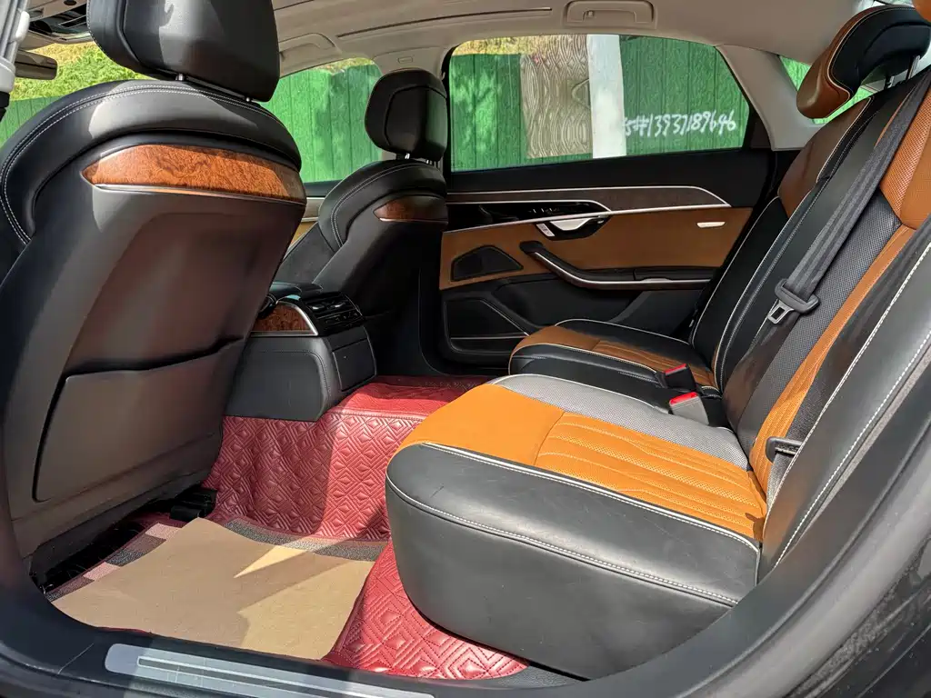 Audi A8 — миниатюра 12