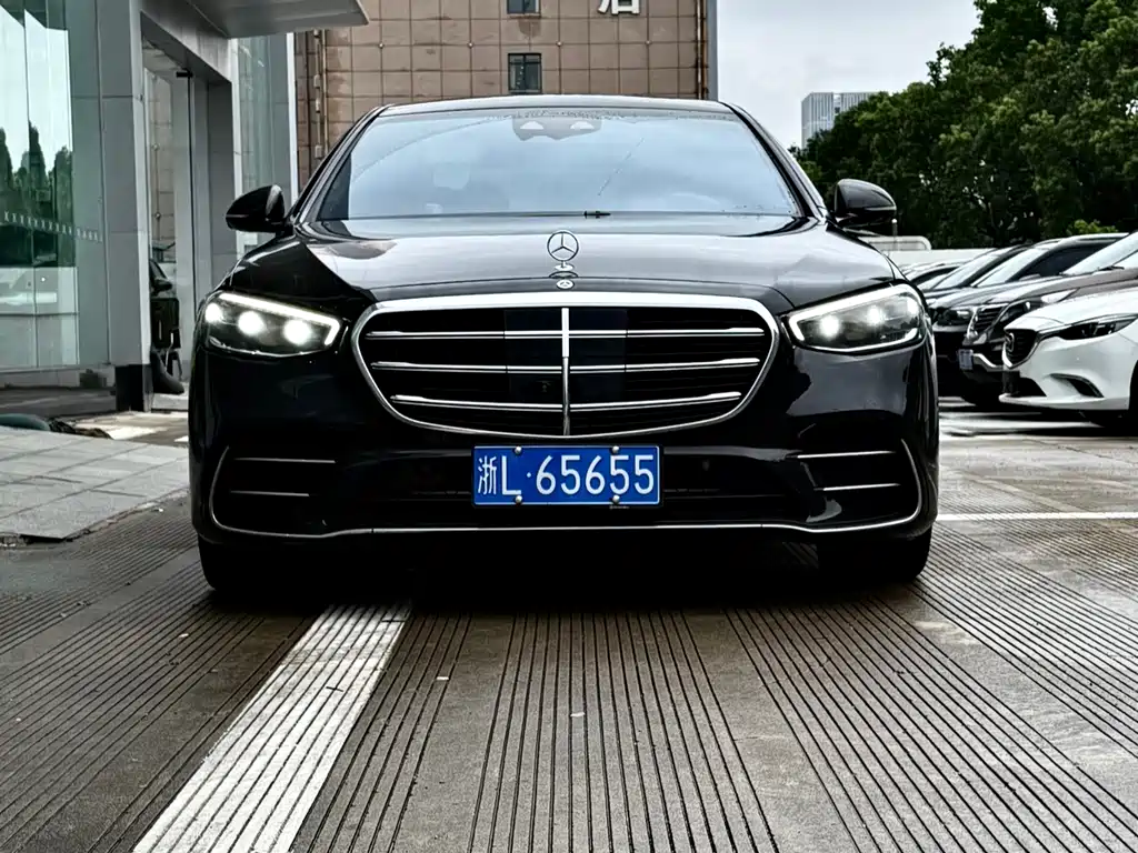 Mercedes-Benz S-Class — миниатюра 2