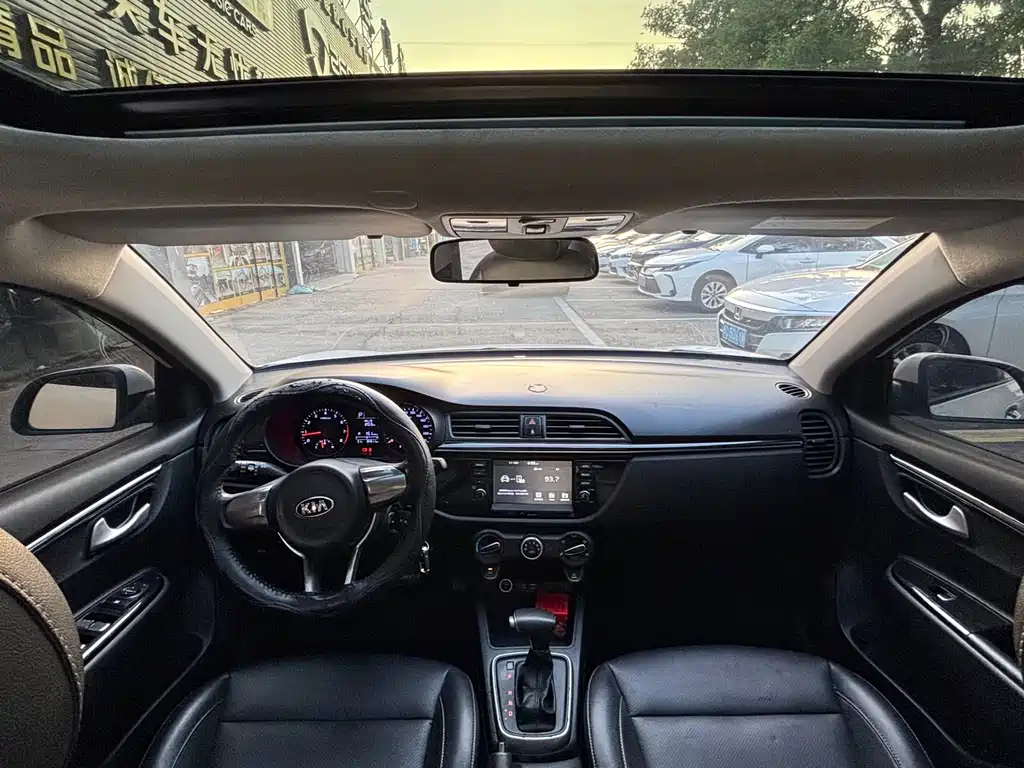 Kia K2 — миниатюра 7