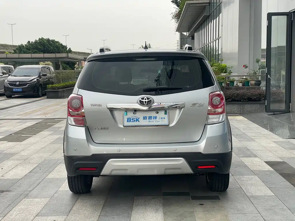 Toyota Verso — миниатюра 14