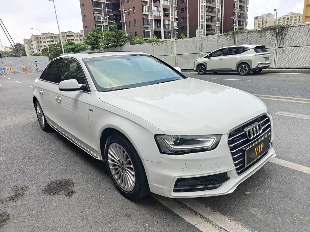 Audi A4L 2016 35 TFSI S line Comfort