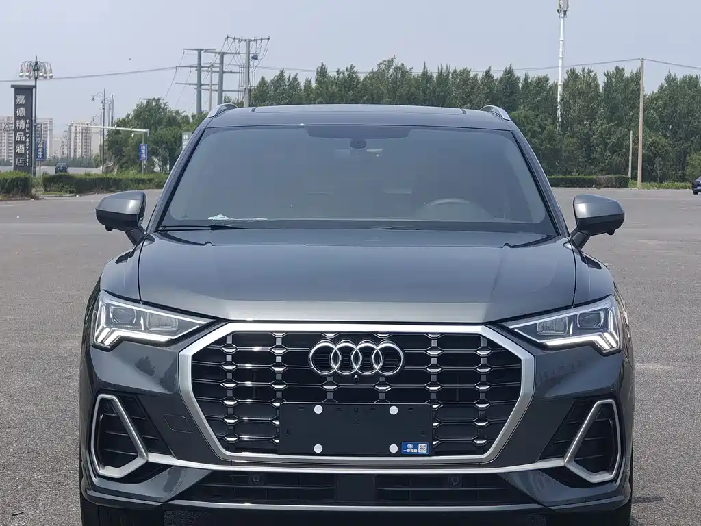 Audi Q3 2022 35 TFSI Fashion