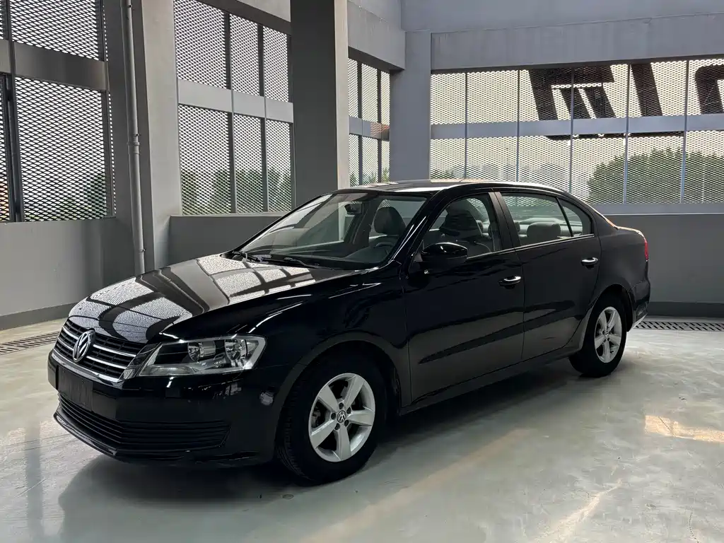 Volkswagen Lavida 2014