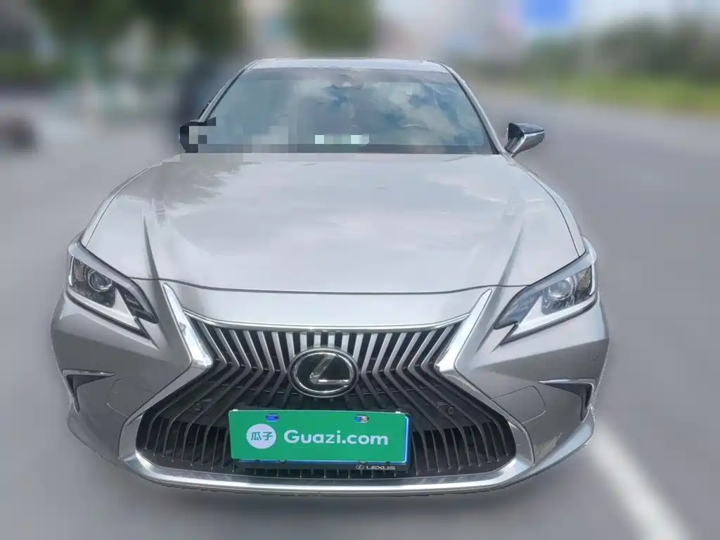 Lexus ES — миниатюра 3