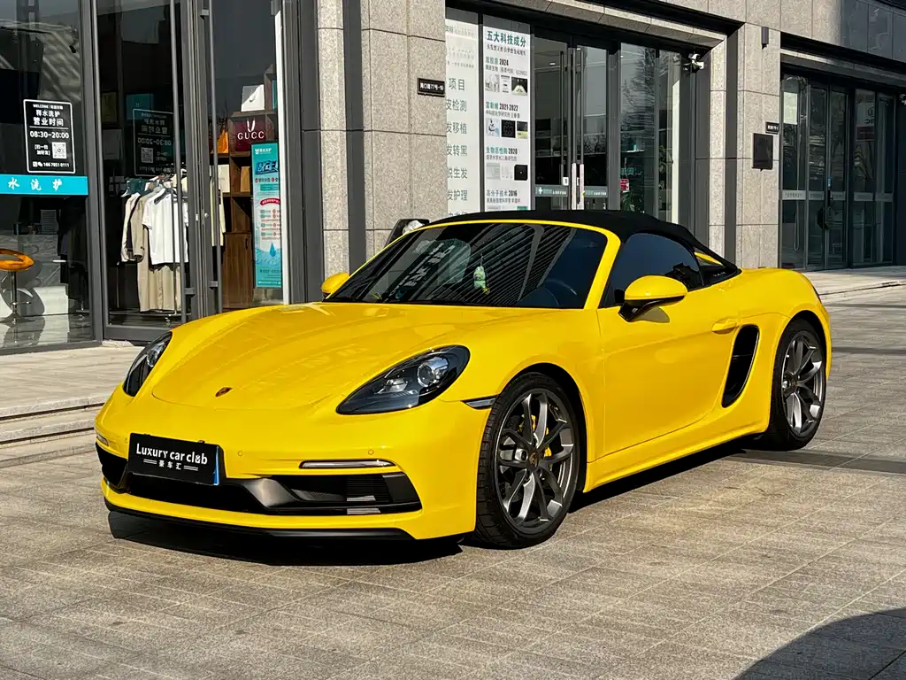 PORSCHE 718