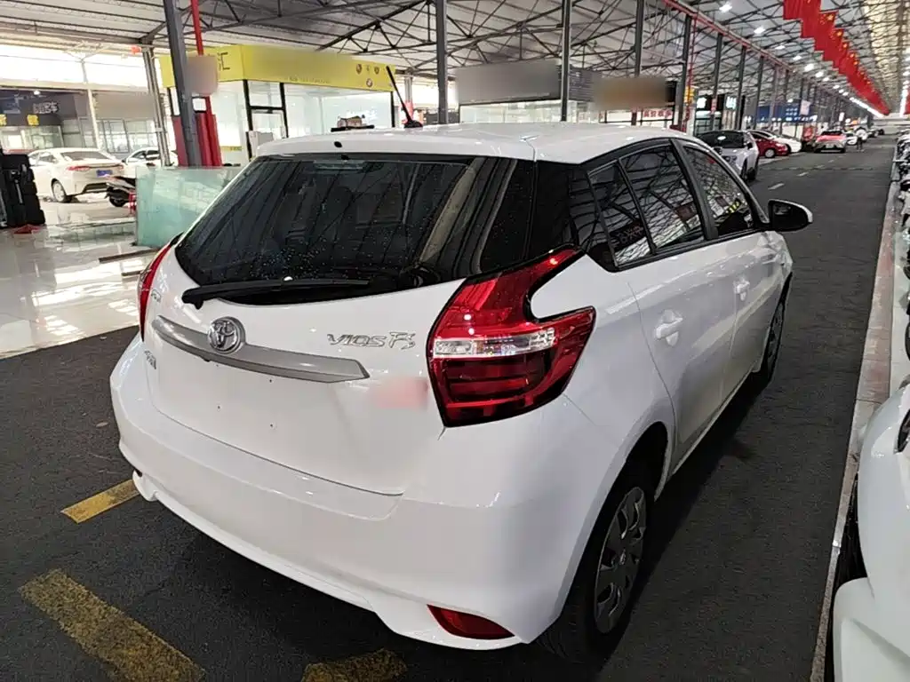 Toyota Vios FS — миниатюра 7