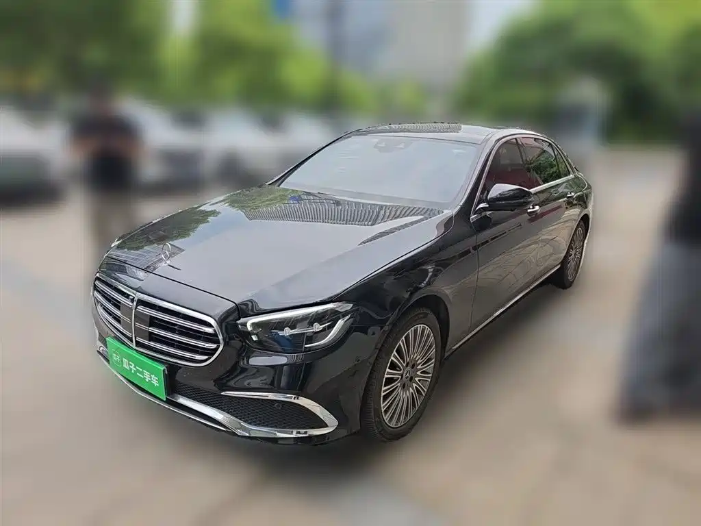 Mercedes-Benz E-Class 2022