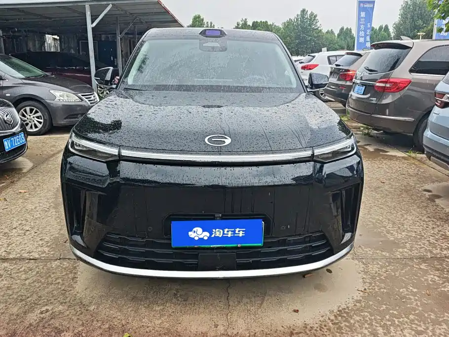 GAC Trumpchi Xiangwang S9 Qiankun UItra 6-seat