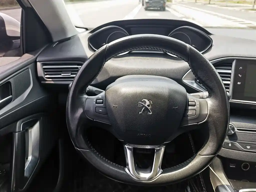 Peugeot 308S — миниатюра 12