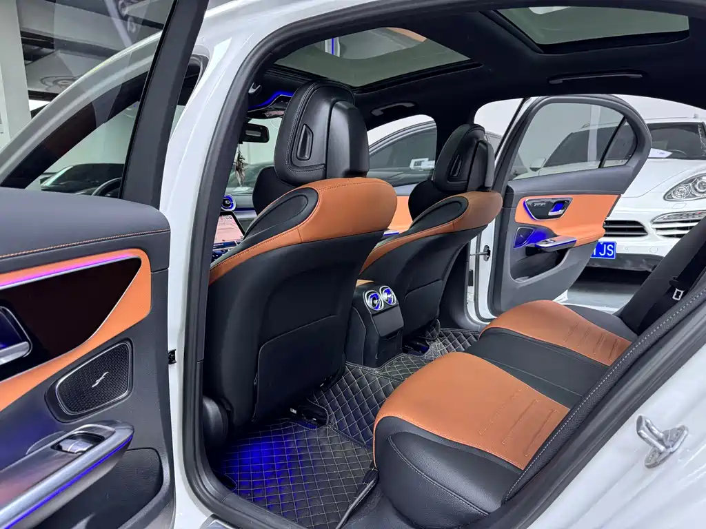 MERCEDES-BENZ C CLASS