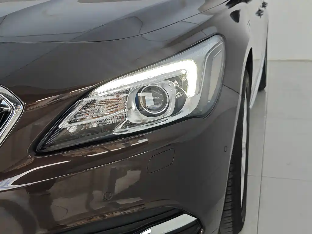 Buick LaCrosse — миниатюра 12