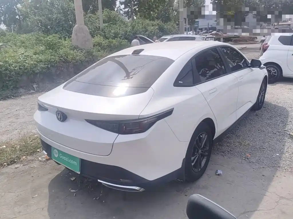 Changan Yida — миниатюра 7