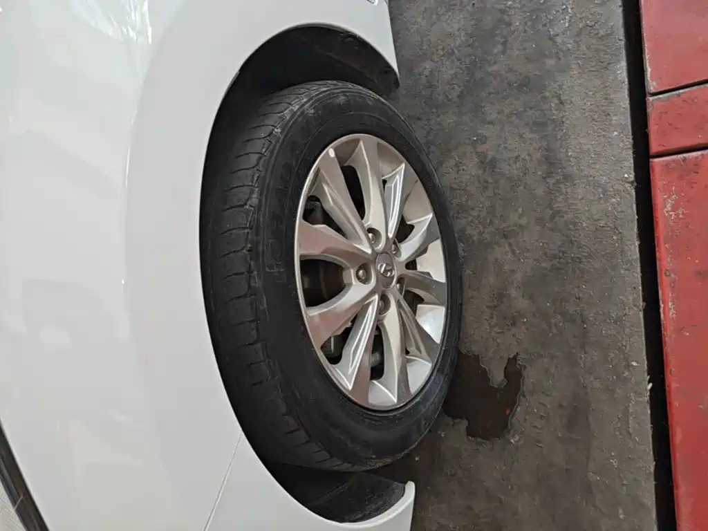 Hyundai Elantra Langdong — миниатюра 23