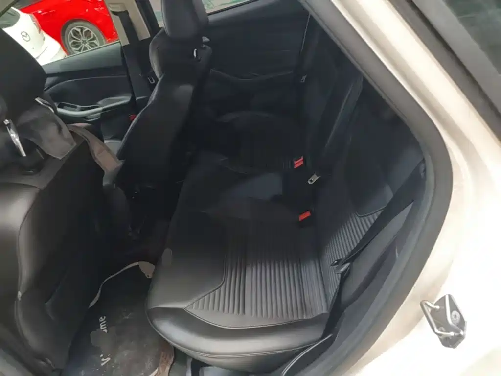 Ford Focus — миниатюра 17