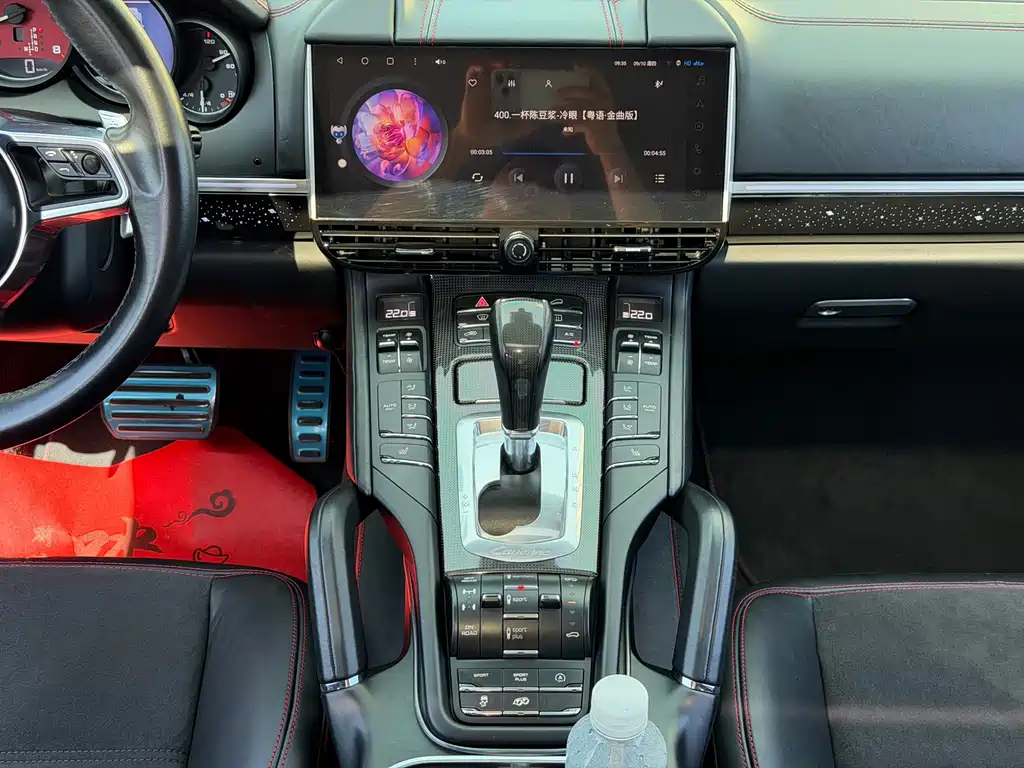 Porsche Cayenne — миниатюра 24