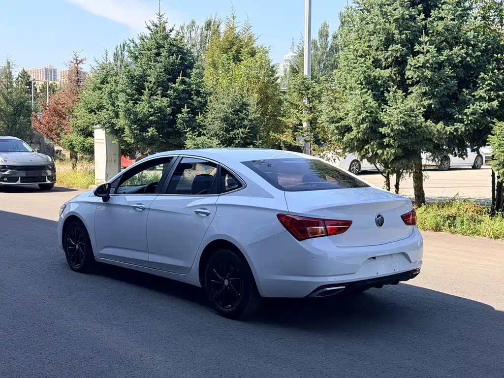 Buick Verano — миниатюра 4
