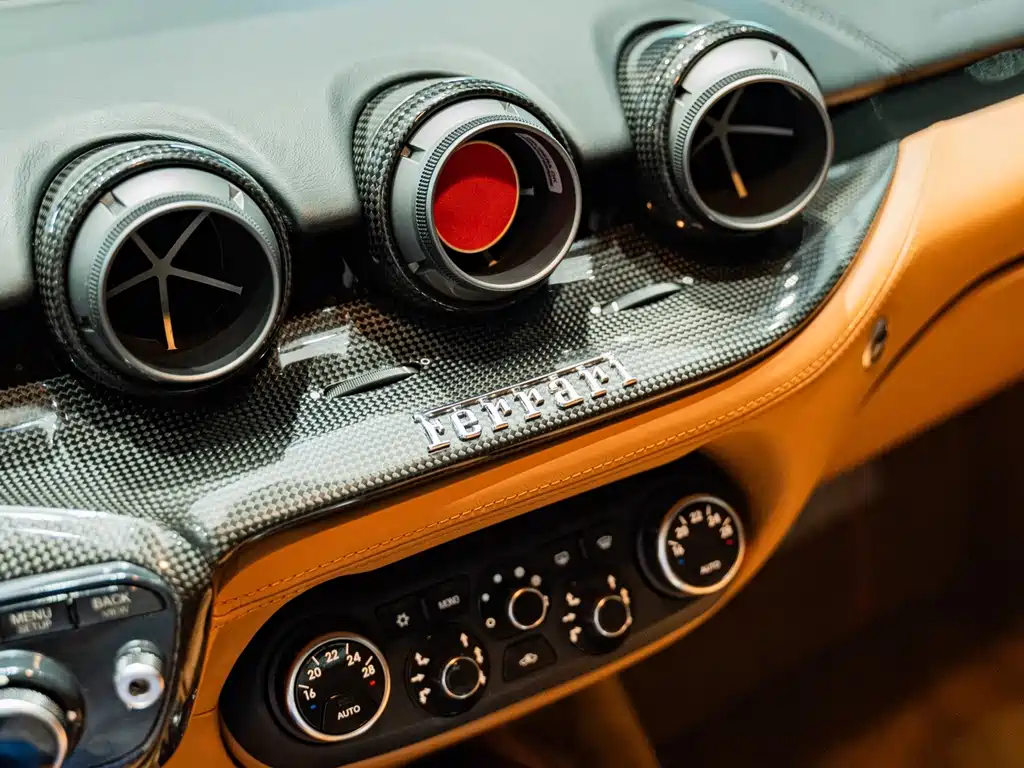 Ferrari F12berlinetta — миниатюра 19