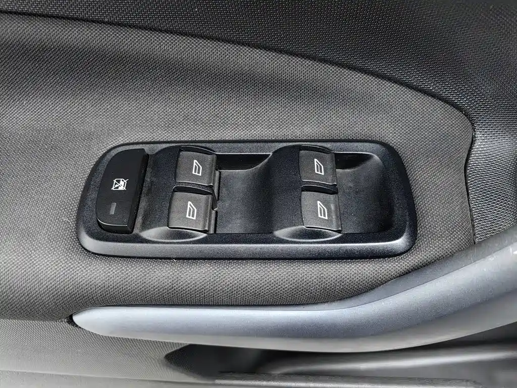 Ford Fiesta — миниатюра 9