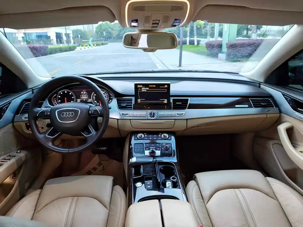 Audi A8 — миниатюра 7