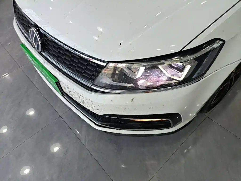 Volkswagen Lavida — миниатюра 24