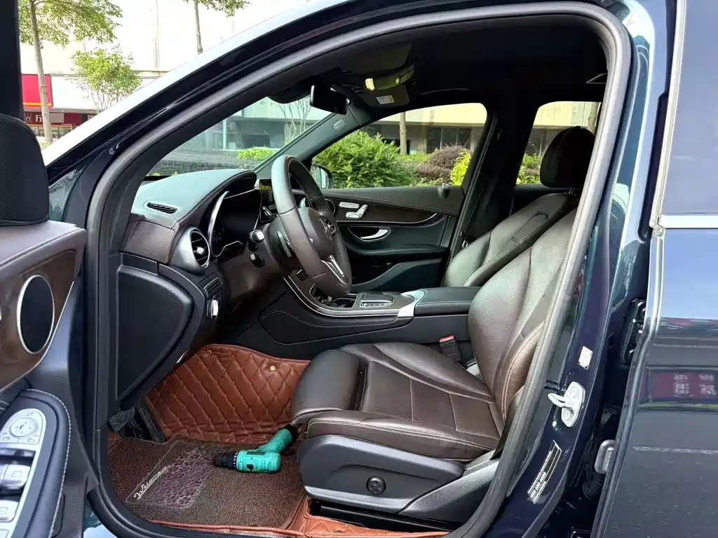 Mercedes-Benz GLC — миниатюра 8
