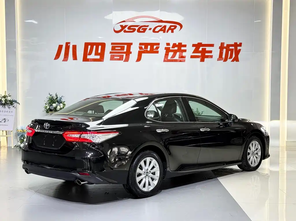 Toyota Camry — миниатюра 6