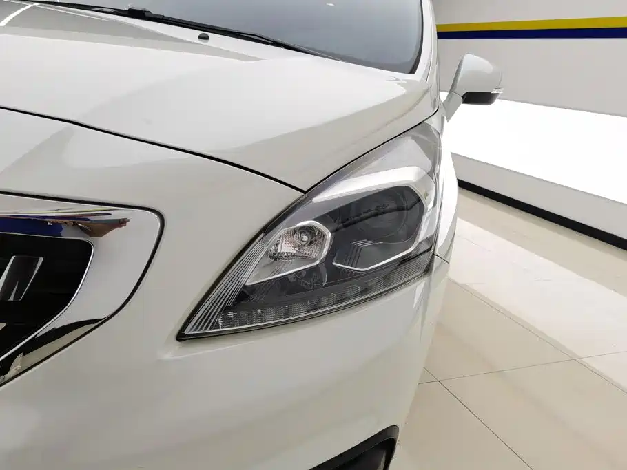 Peugeot 3008 — миниатюра 5