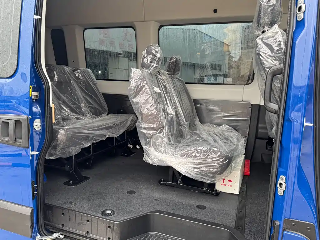 IVECO Ousheng — миниатюра 5