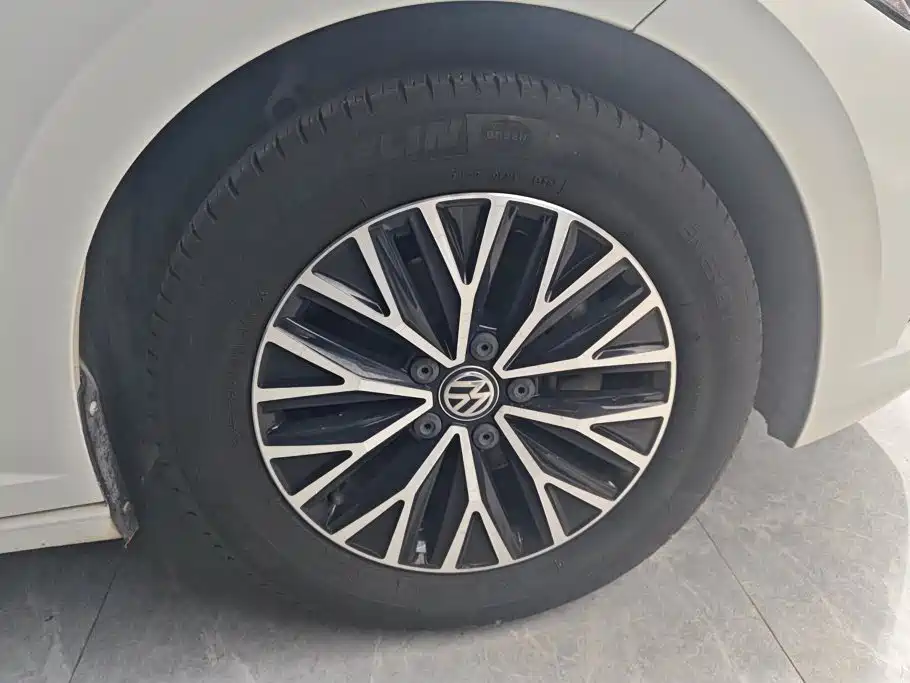 Volkswagen Sagitar — миниатюра 6