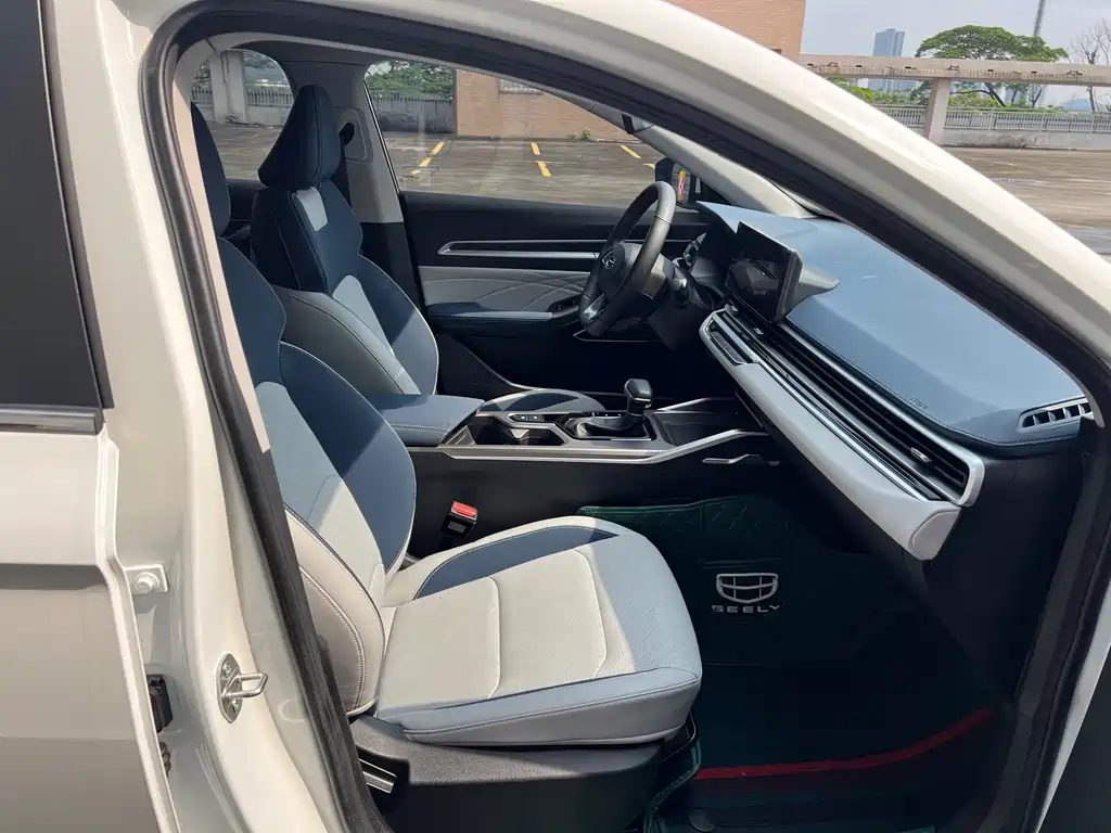 Geely Emgrand — миниатюра 5
