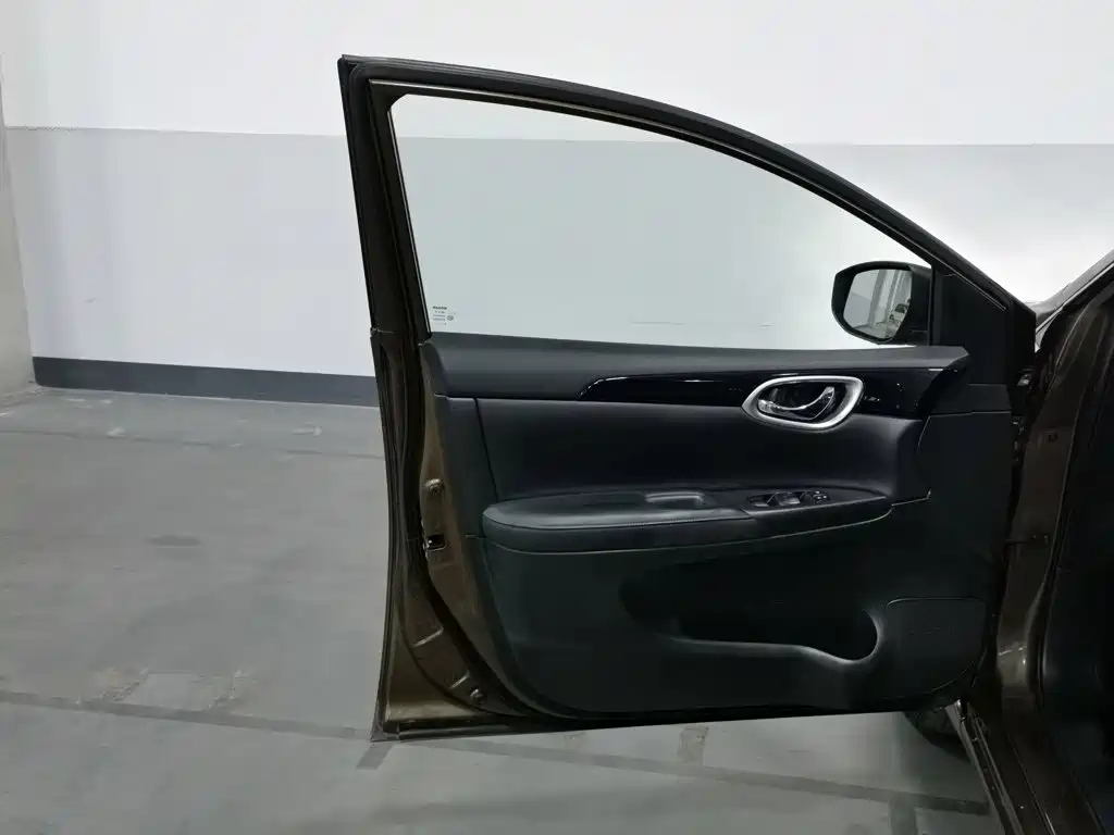Nissan Sylphy — миниатюра 8