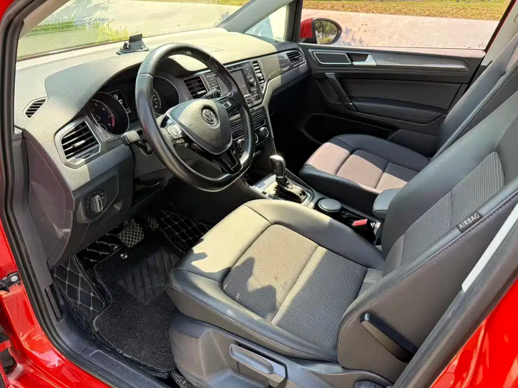 Volkswagen Golf Sportsvan — миниатюра 3