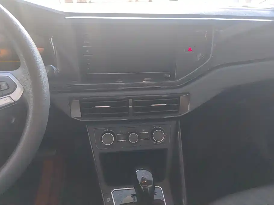 Volkswagen Lavida — миниатюра 13