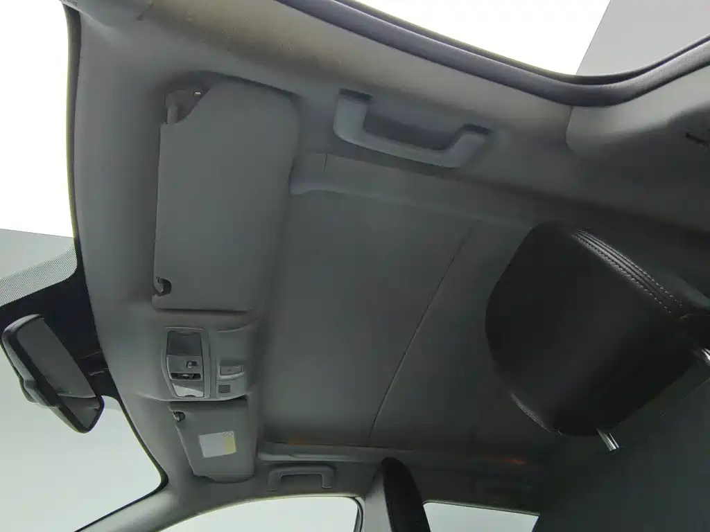 Peugeot 4008 (Import) — миниатюра 14
